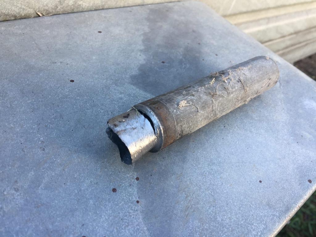 Broken torsion bar caused from the end bearing faulty