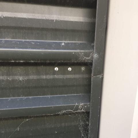 Damaged tilt door panel (cracked)